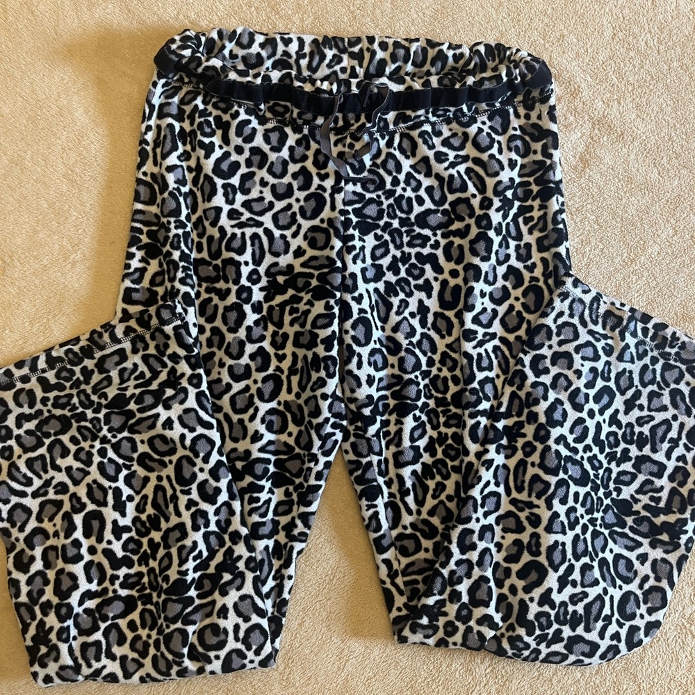 Y2K 2000s Cheetah print lounge pants